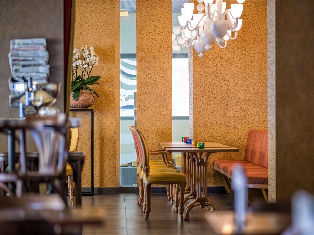 Albergo Carcani By Ketty & Tommy Ασκόνα Εξωτερικό φωτογραφία