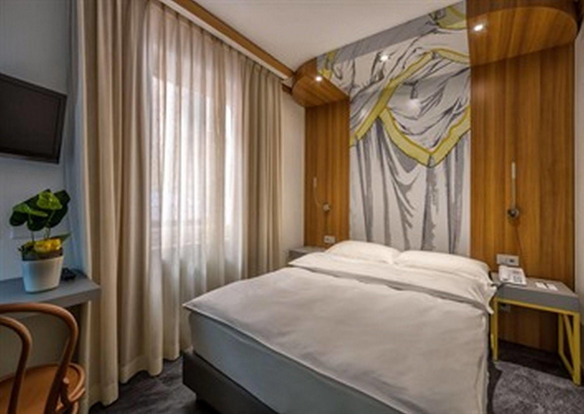 Albergo Carcani By Ketty & Tommy Ασκόνα Εξωτερικό φωτογραφία