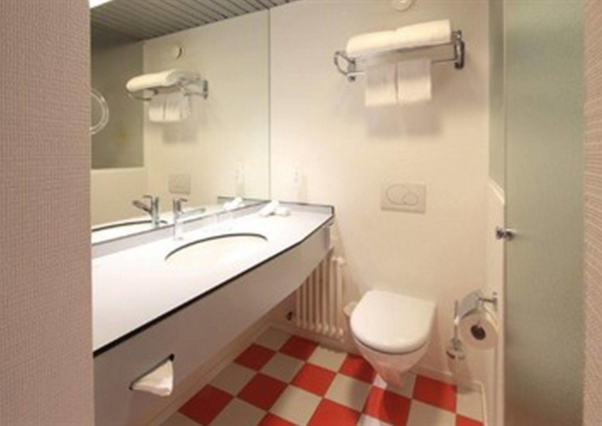 Albergo Carcani By Ketty & Tommy Ασκόνα Εξωτερικό φωτογραφία